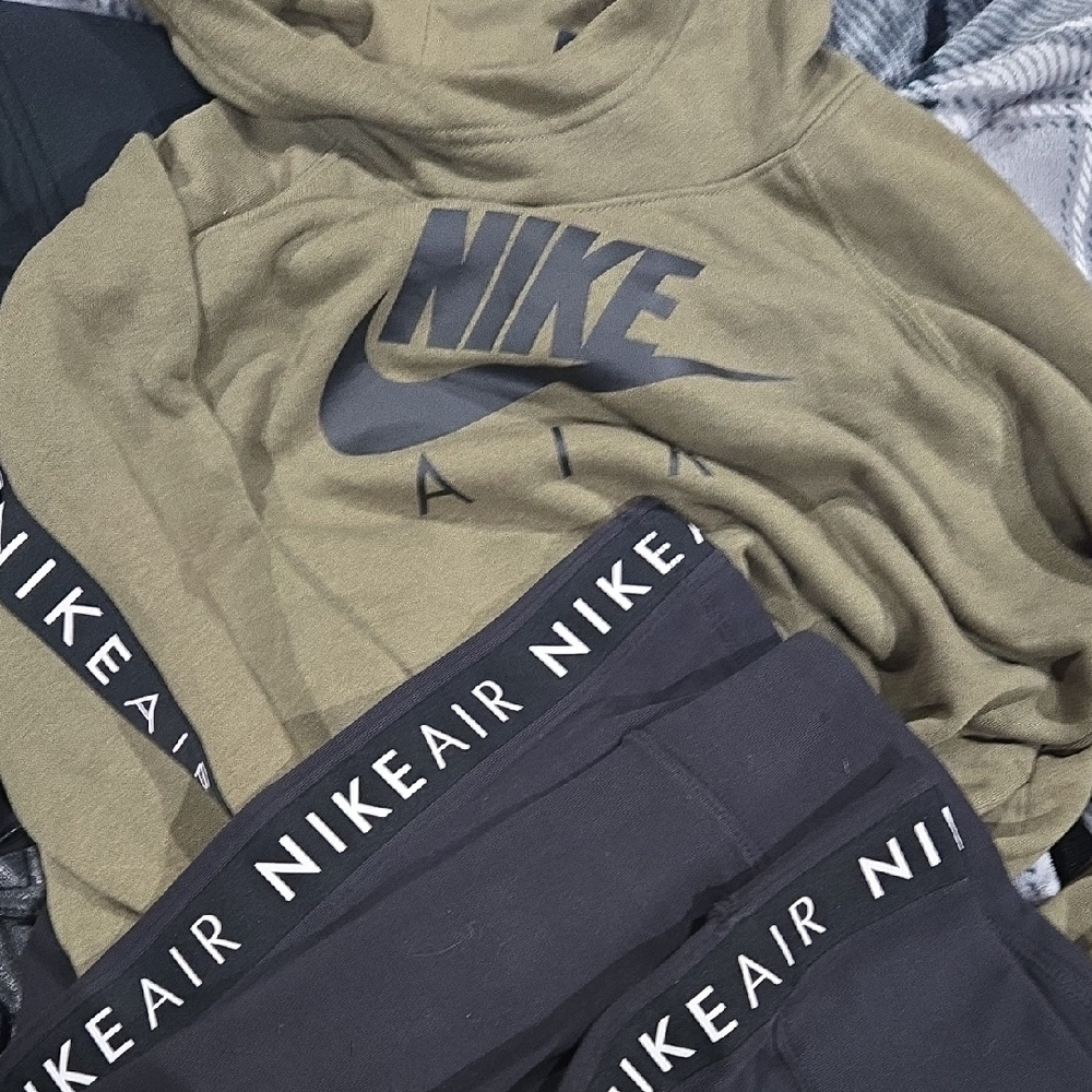 Nike Olive Green Hoodie and Black Leggings